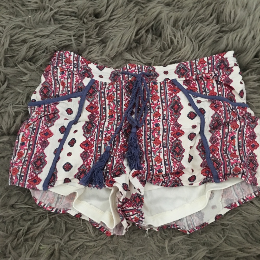 ALYA SHORTS